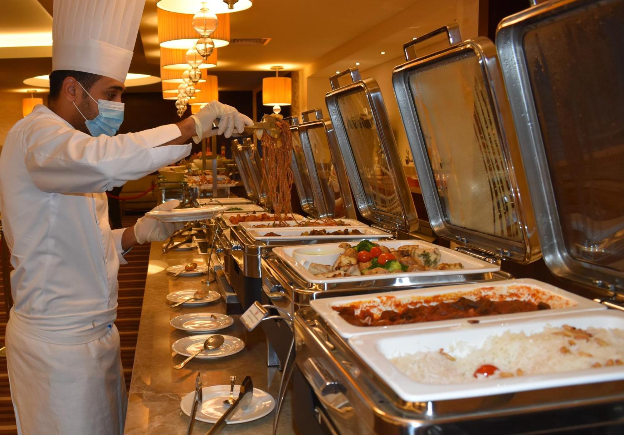 Hotel Grand Millennium Tabuk Esterno foto