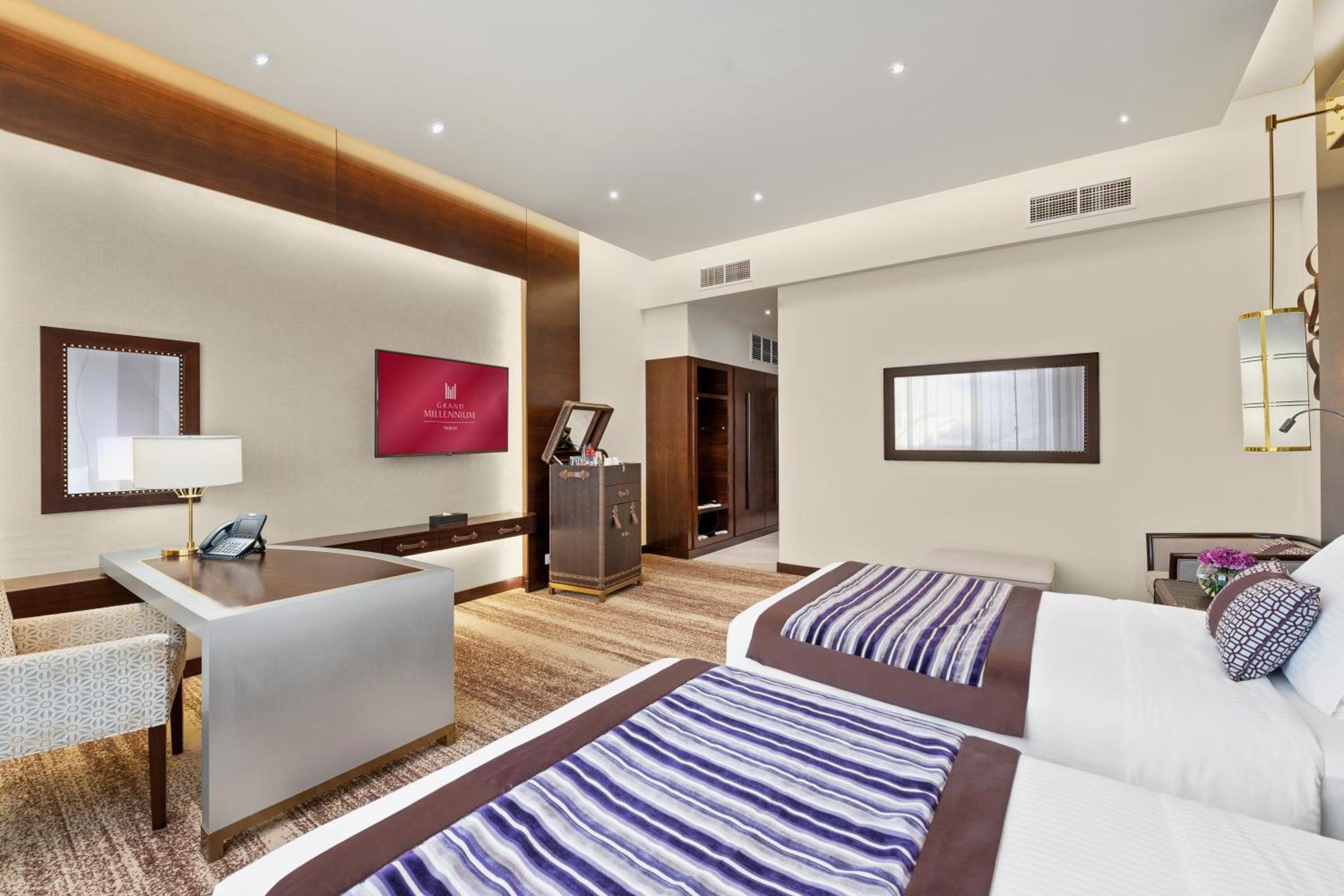 Hotel Grand Millennium Tabuk Esterno foto