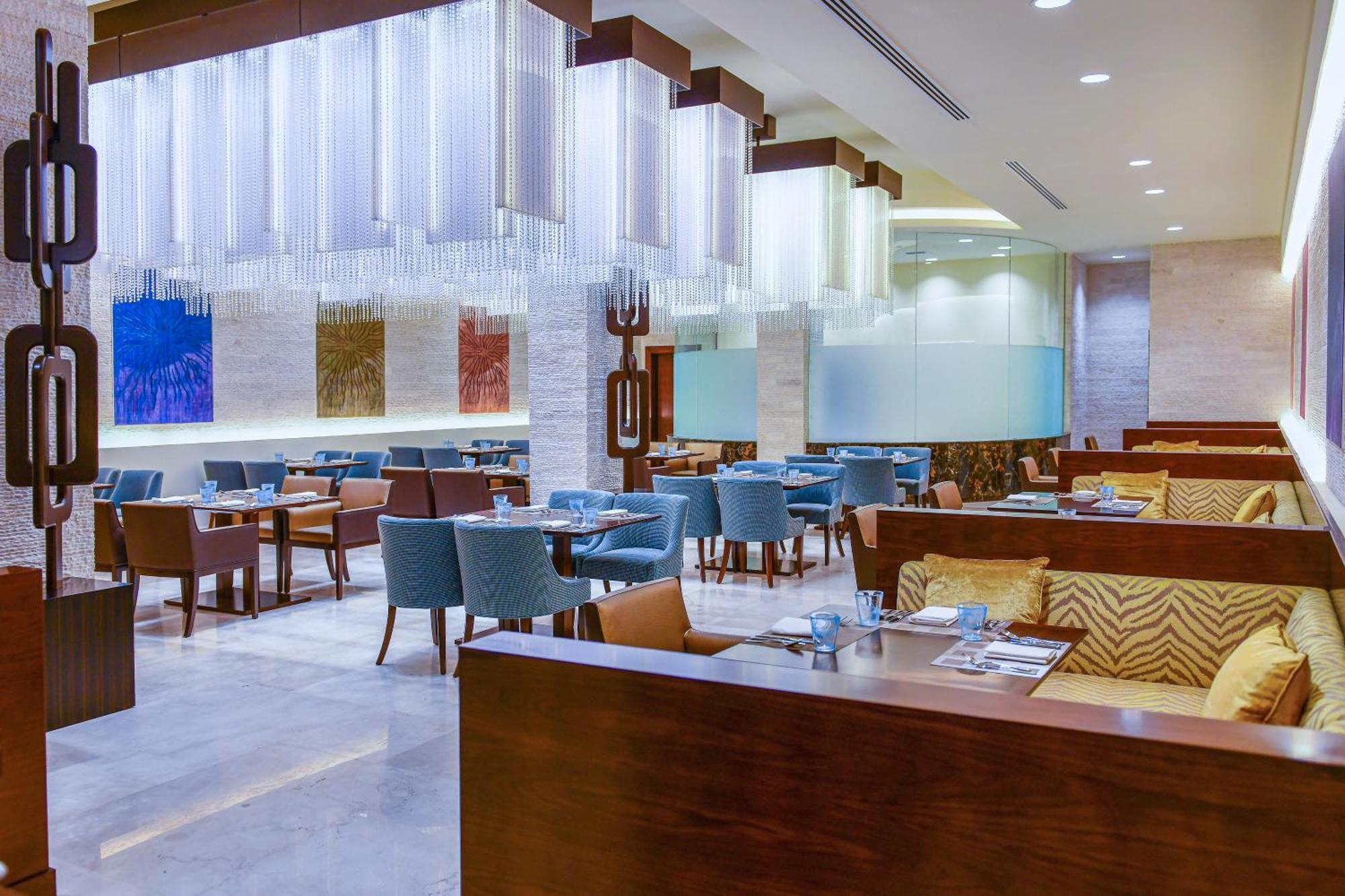 Hotel Grand Millennium Tabuk Esterno foto