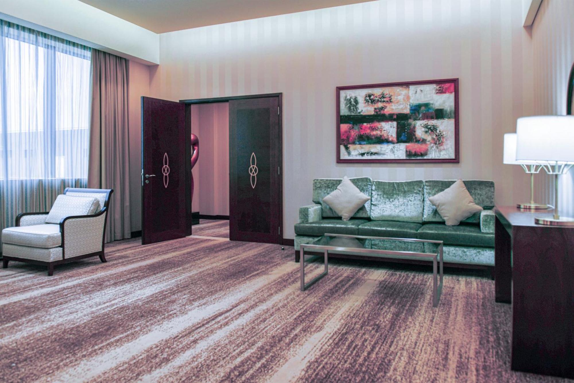 Hotel Grand Millennium Tabuk Esterno foto
